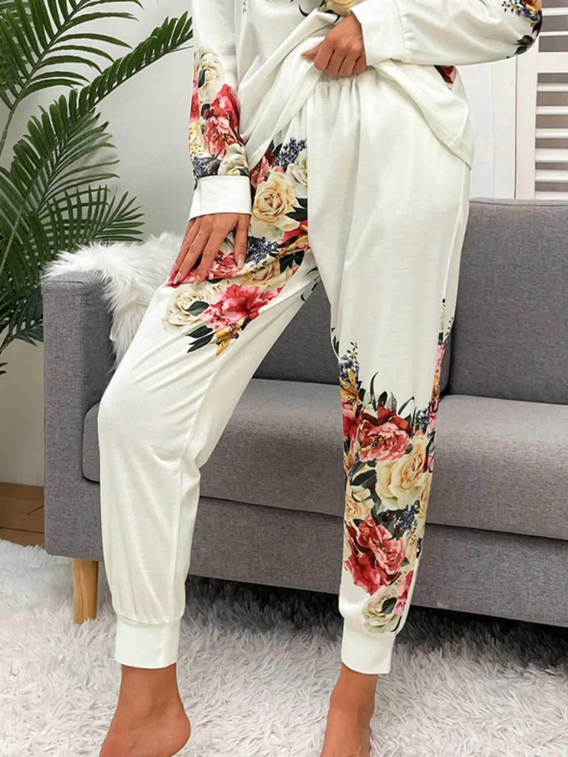 Printed round Neck Top and Pants Lounge Set