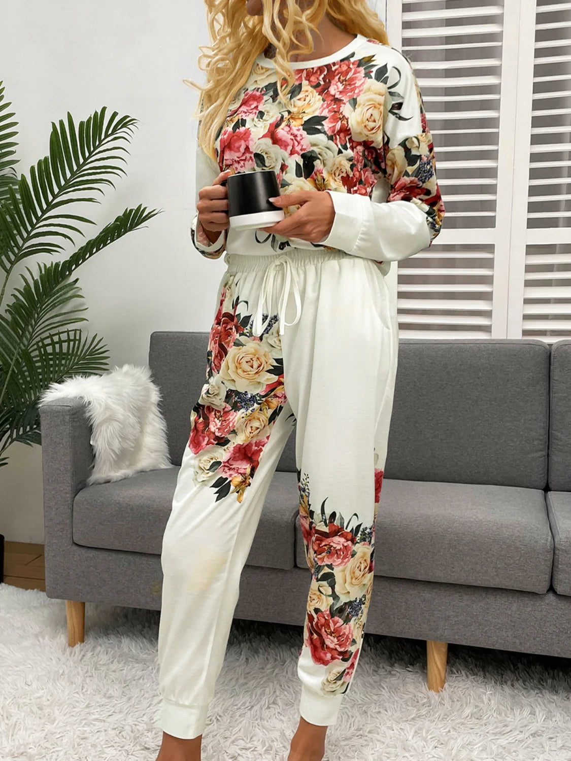 Printed round Neck Top and Pants Lounge Set